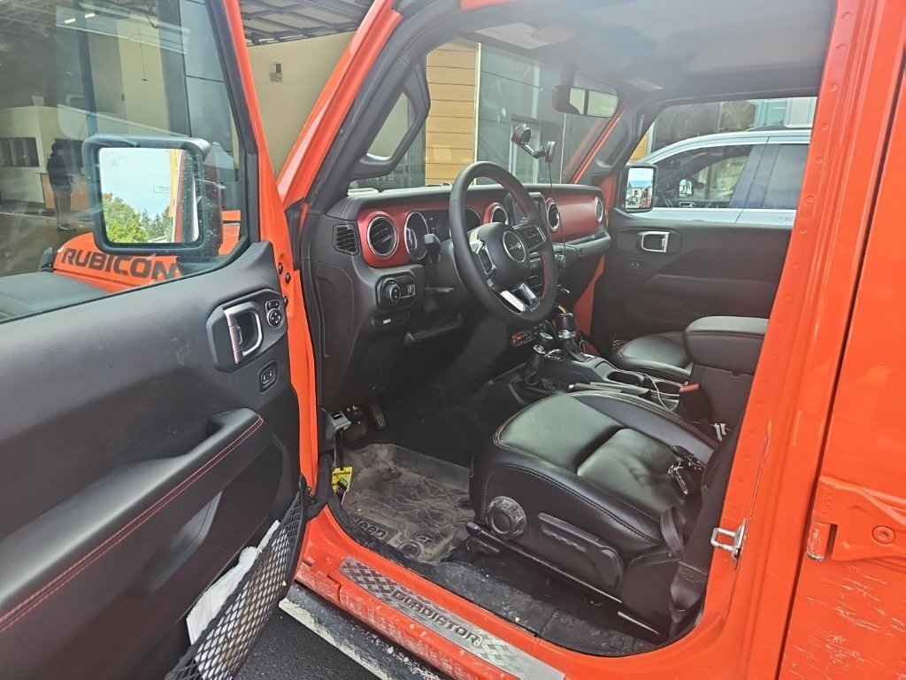 Used 2023 Orange Jeep Rubicon image 7