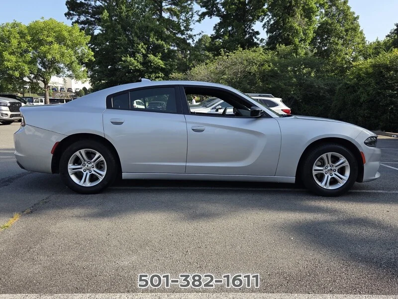 Used 2023 Triple Nickel Clearcoat DODGE SXT RWD image 6