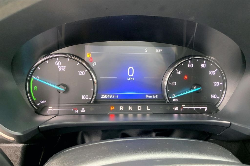 Used 2022 White Ford SE image 13