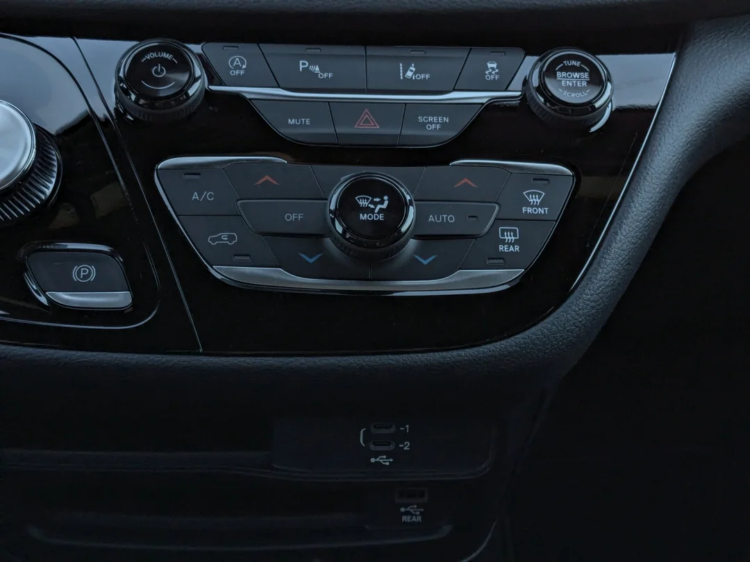 New 2026 Black Chrysler Select - - AWD - Rear DVD - 360 Degree Camera - Power Sliding Doors & More! image 24