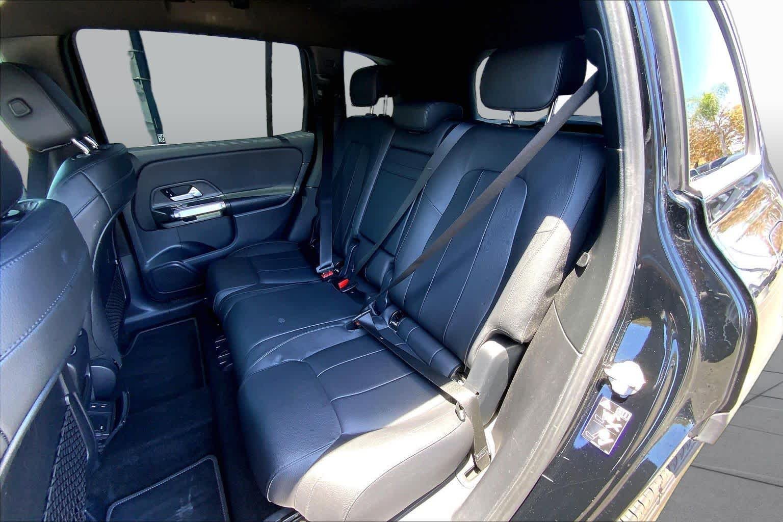 Used 2021 Night Black Mercedes-Benz GLB 250 image 20