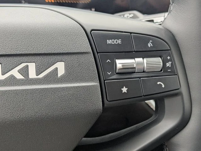 New 2026 Glacial White Pearl Kia EX image 29