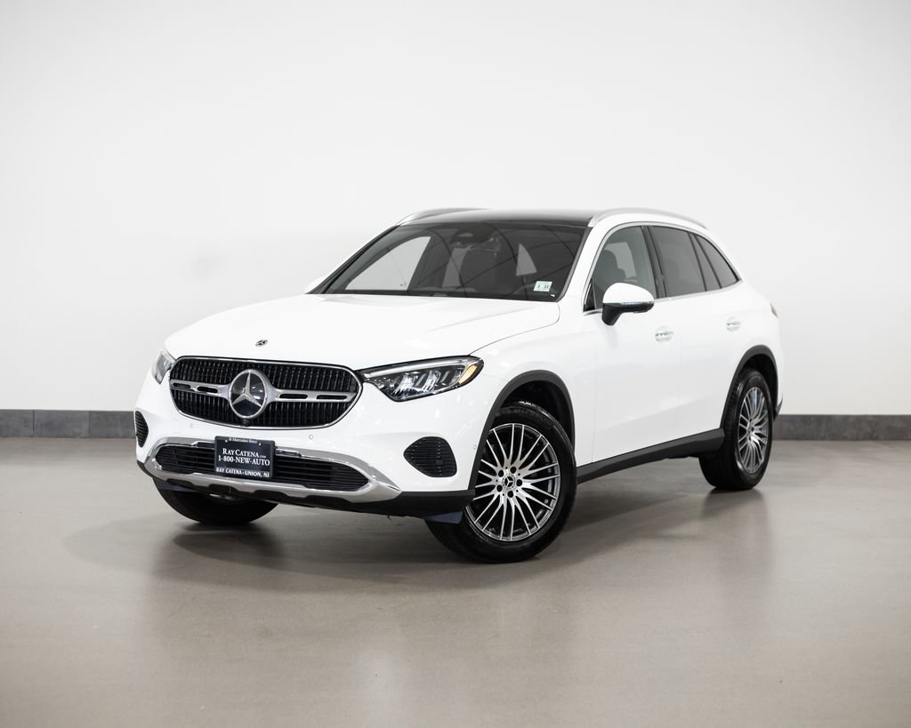2026 Mercedes-Benz GLC GLC 300 4MATIC's photo