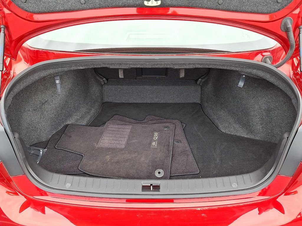 Used 2023 Red INFINITI LUXE image 28