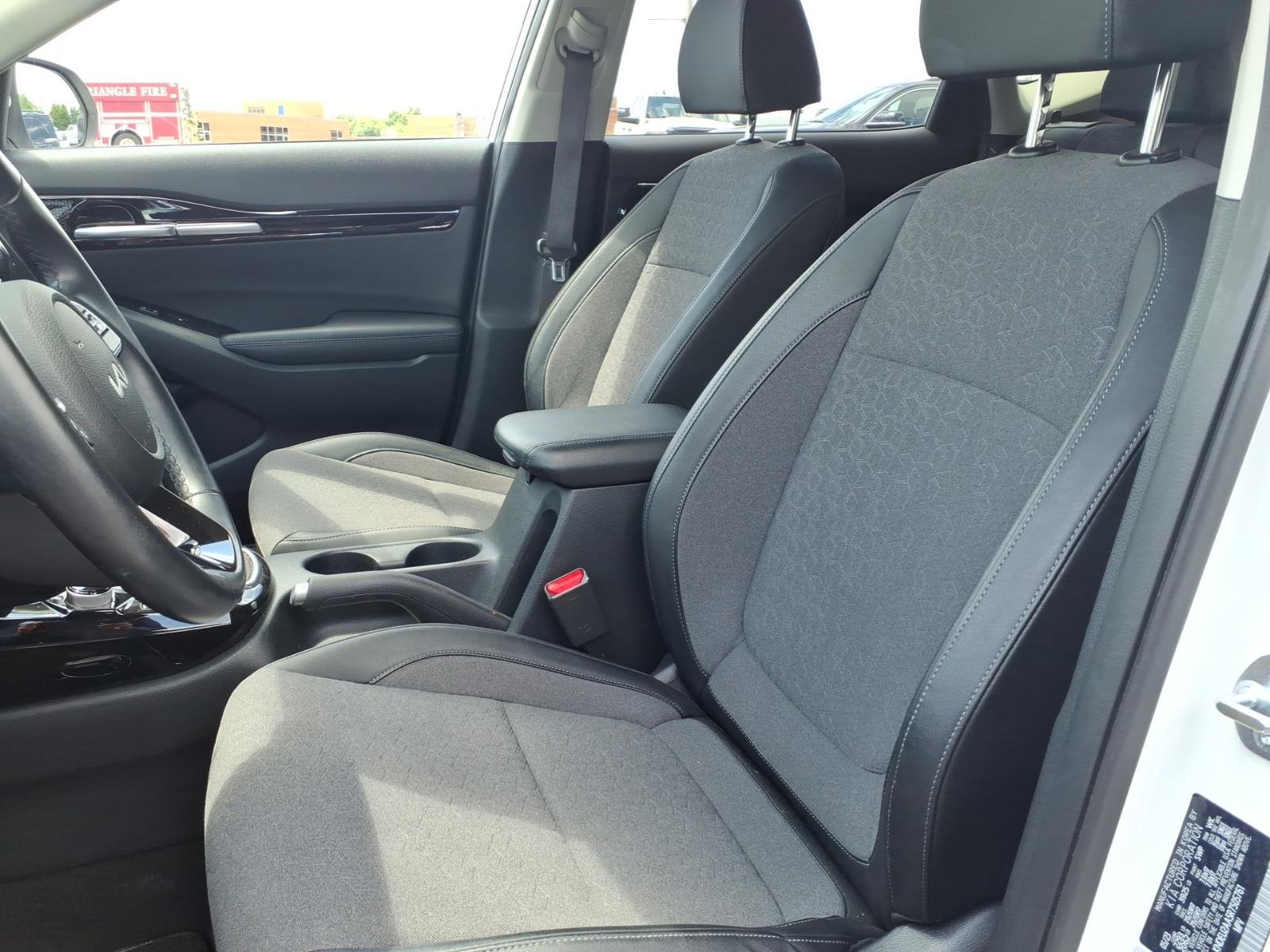 Used 2024 White Kia S image 14