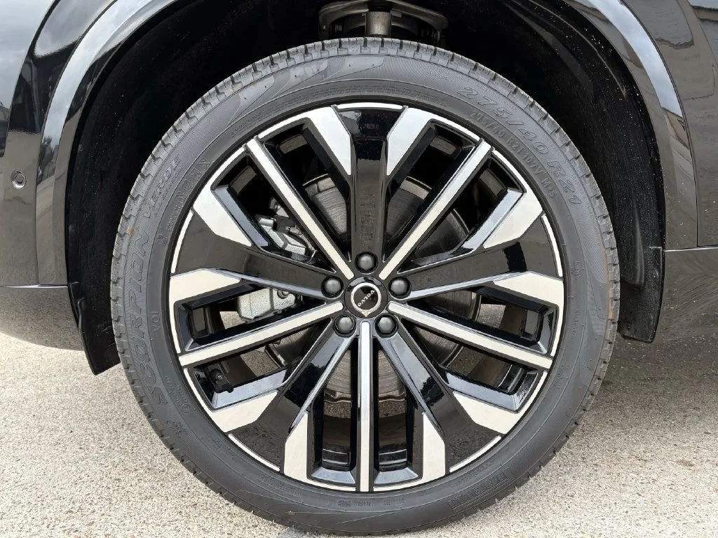 2026 Volvo XC90 Ultra - Photo 9
