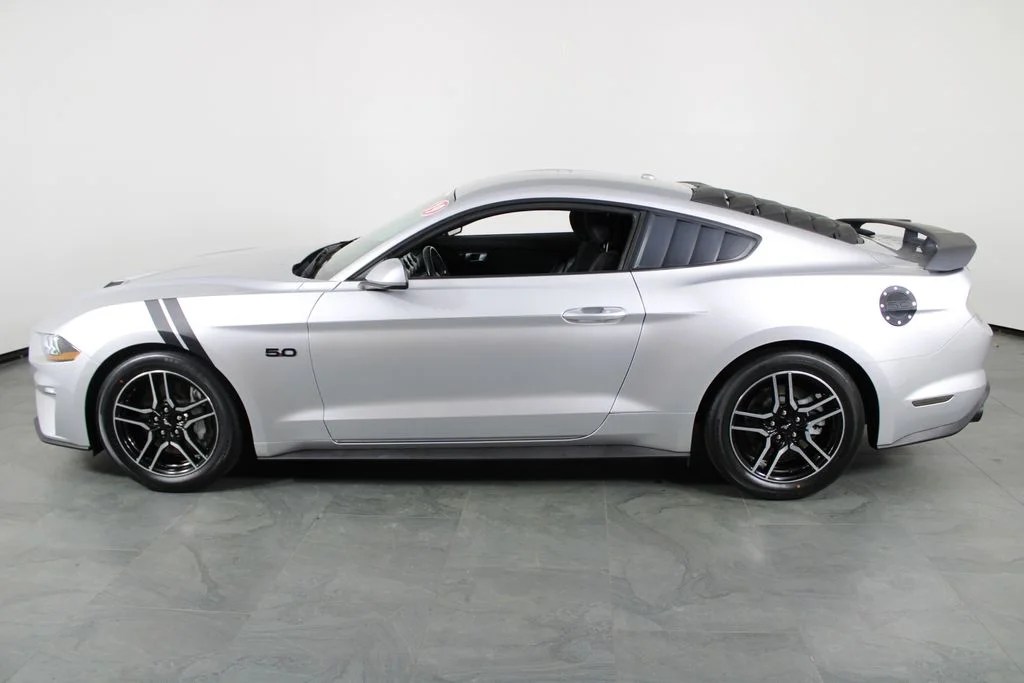 2019 Ford Mustang GT - Photo 13