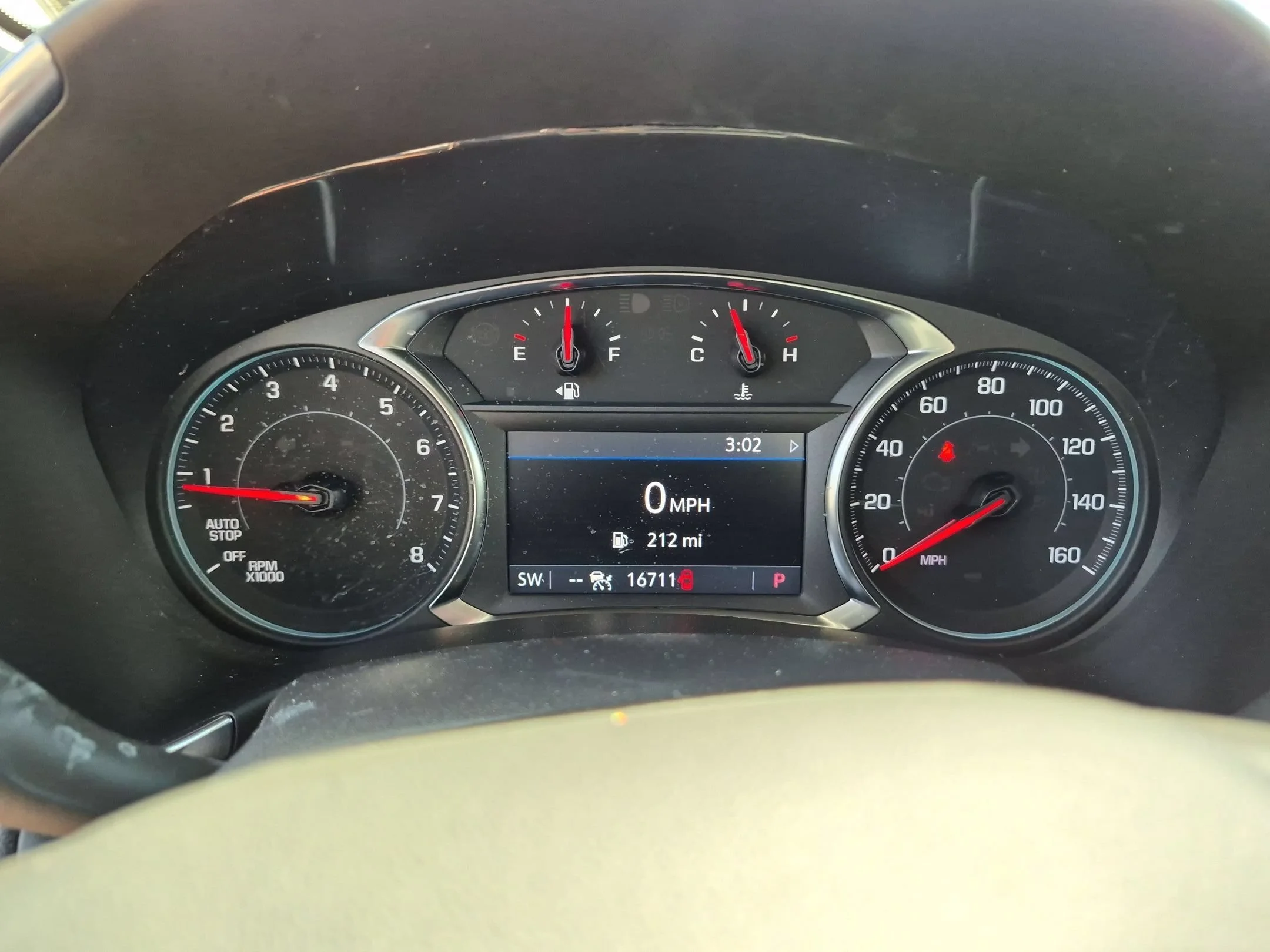 Used 2024 Summit White Chevrolet LT image 10