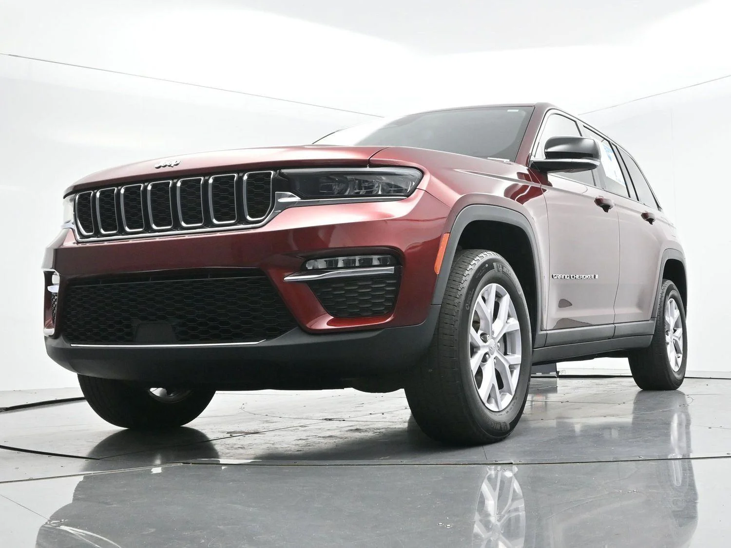 Used 2022 Red Jeep Limited image 50