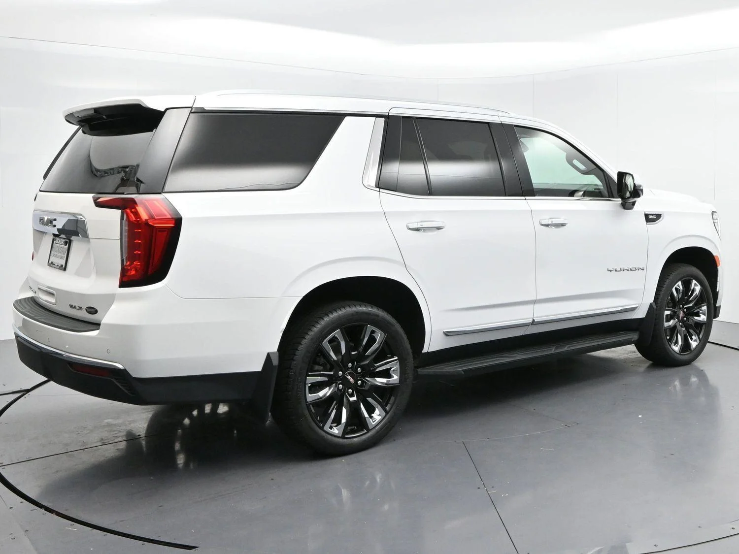 Used 2021 Summit White GMC SLT image 7