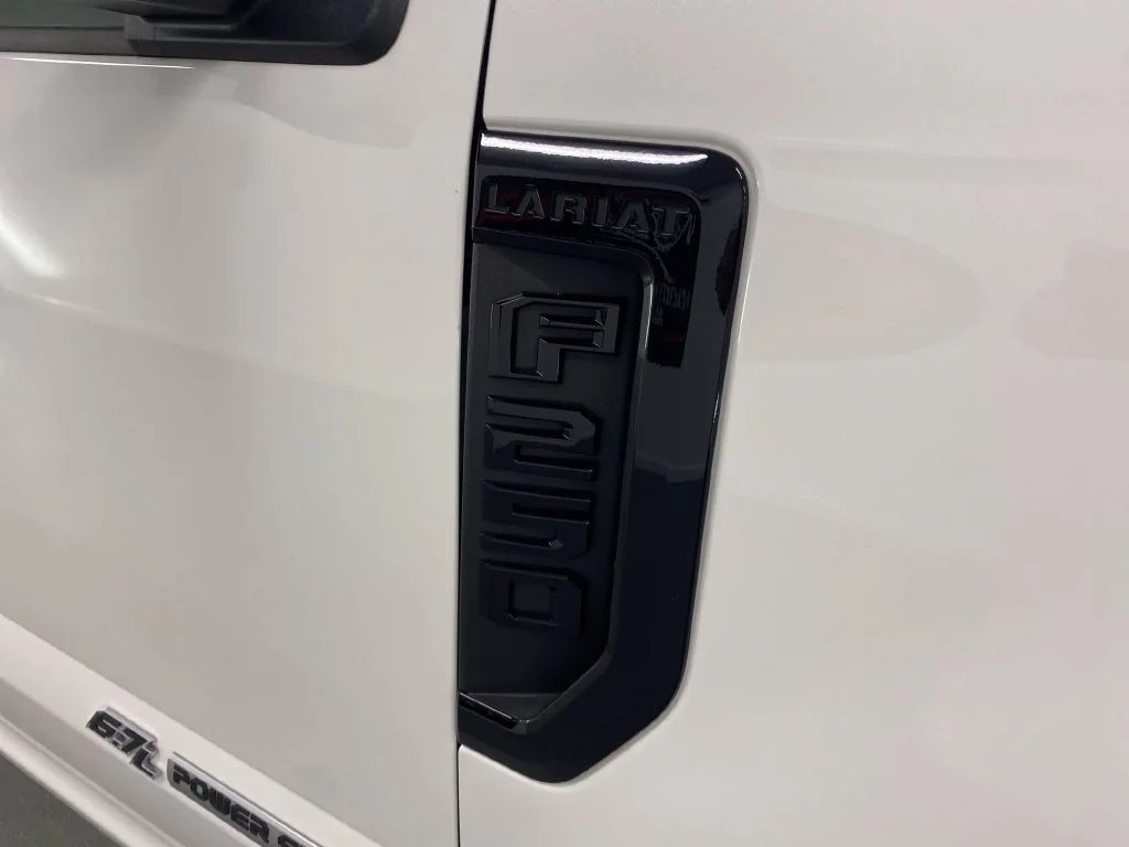 Used 2021 White Ford Lariat image 6