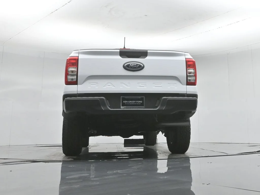 New 2026 Oxford White Ford XL image 46