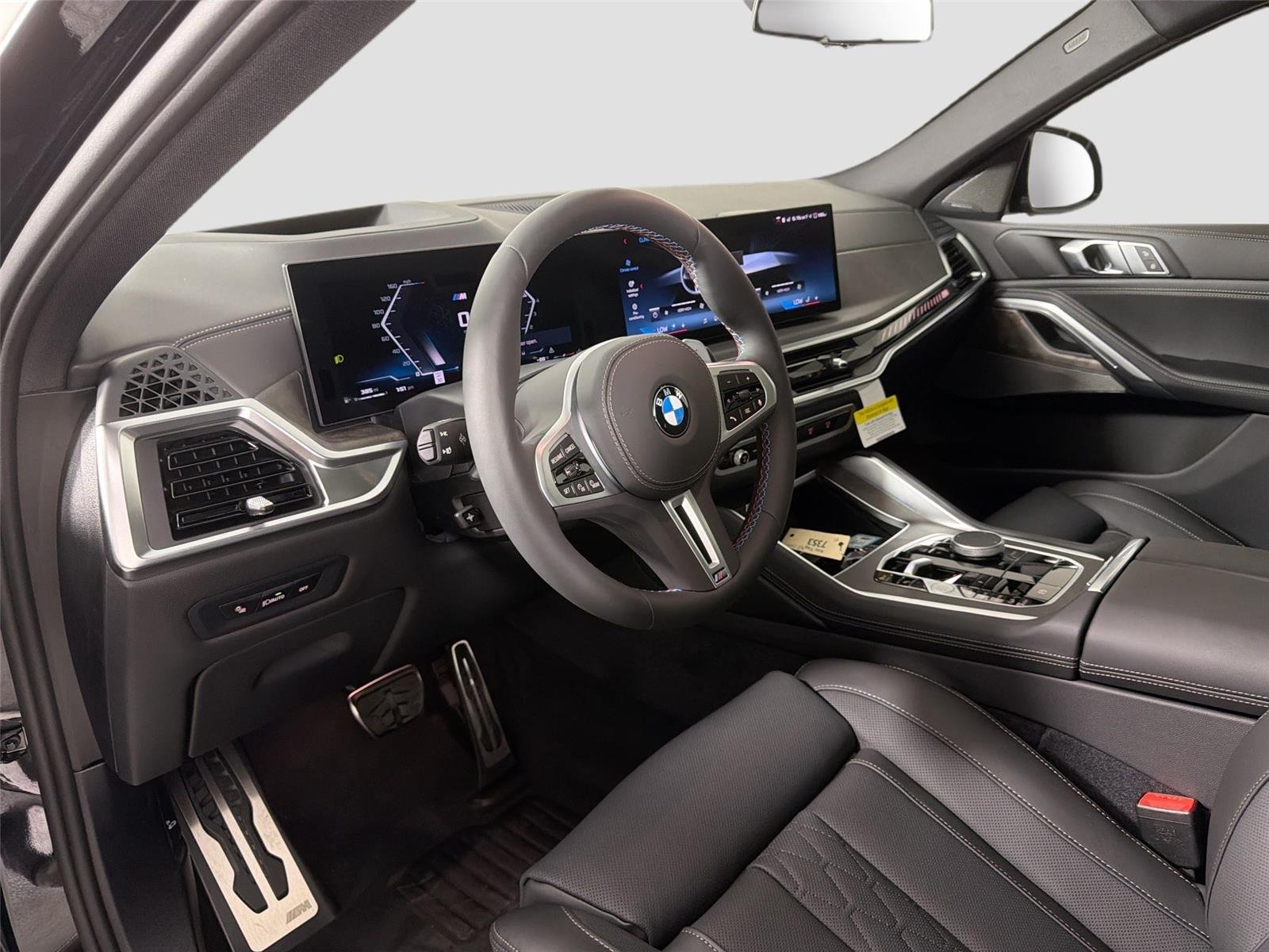 New 2027 Black Sapphire Metallic BMW M60i image 9