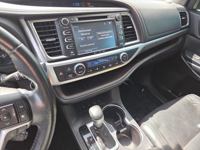 Certified Used 2018 BLIZZARD PEARL Toyota  image 39