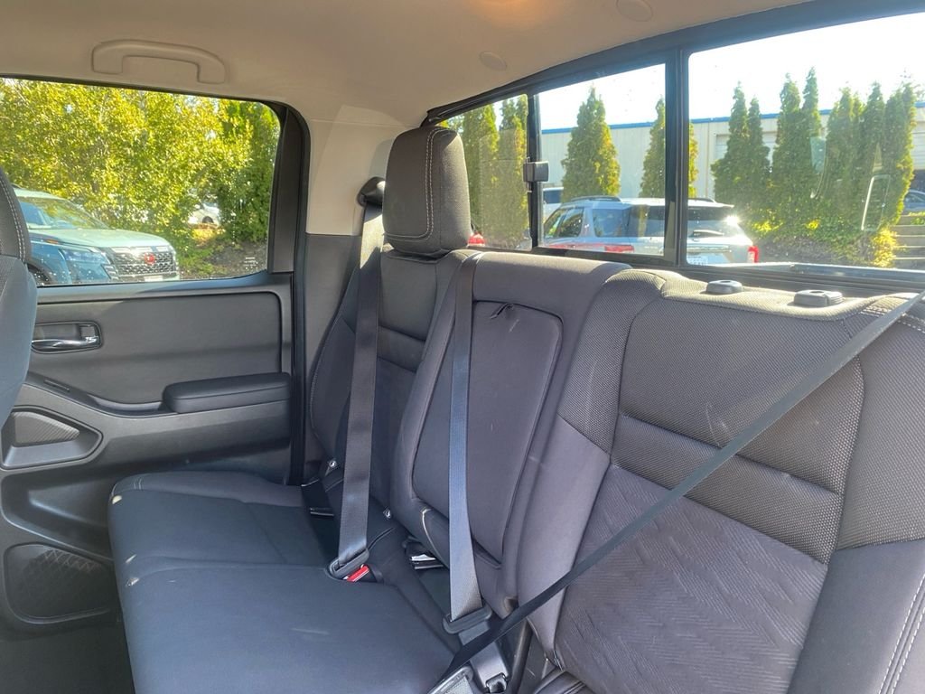 Used 2022 Gray Nissan SV image 18