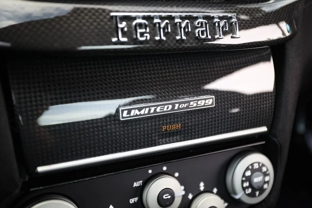 Used 2011 Grigio Titanio Metall Ferrari Base image 37