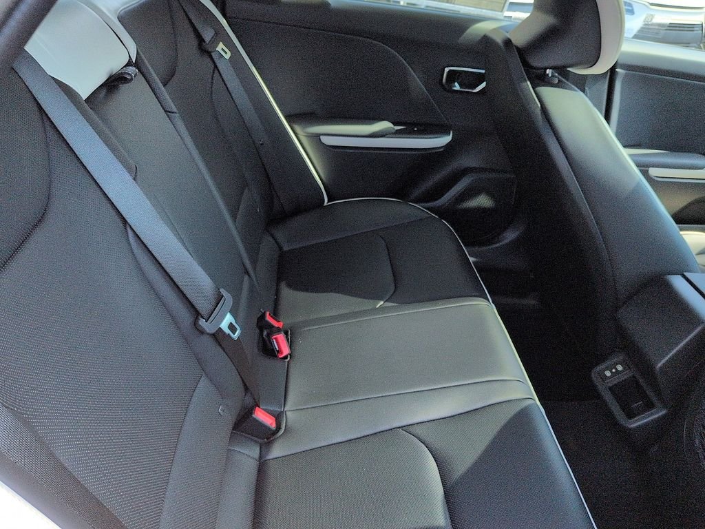 New 2026 Currant Red Kia GT-Line image 8