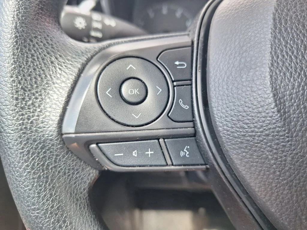 2024 Toyota Corolla LE - Photo 13