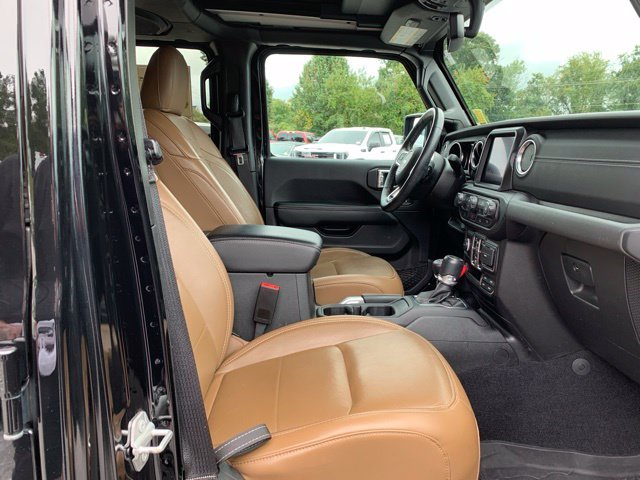 Used 2022 Black Jeep Unlimited Sahara image 27