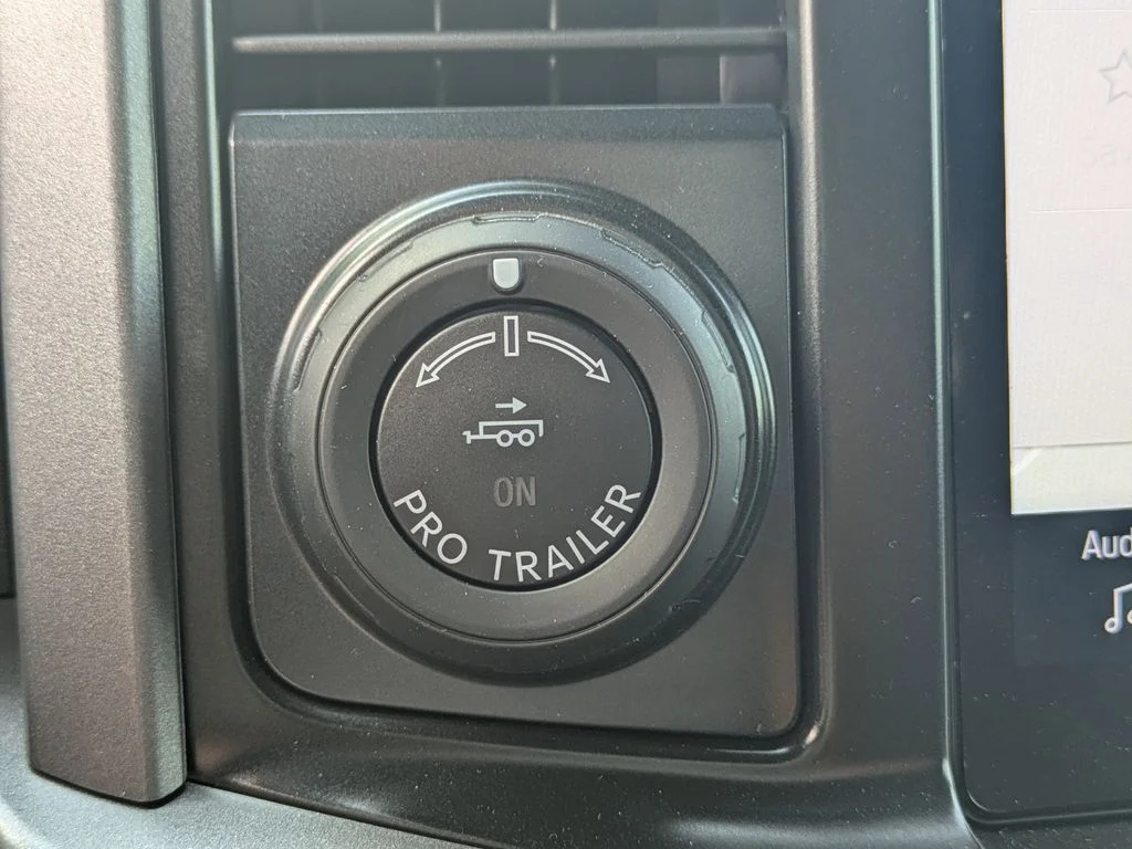 New 2026 Avalanche Ford XLT image 27