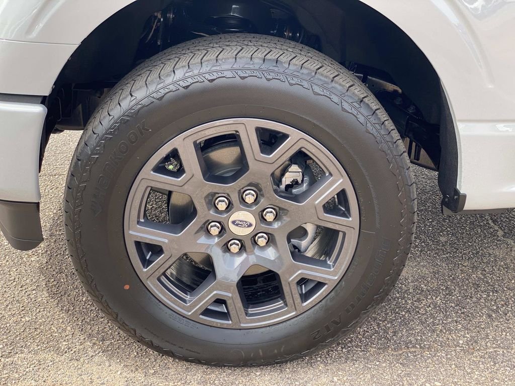New 2026 Avalanche Ford STX® image 7