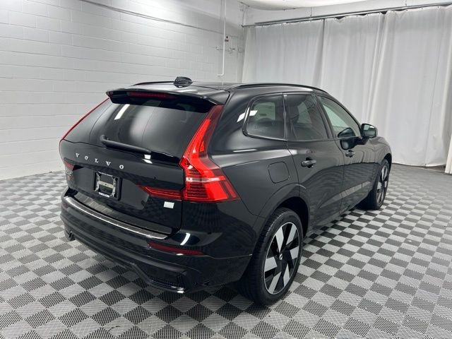 Used 2024 Onyx Black Metallic Volvo T8 Plus Dark Theme image 5