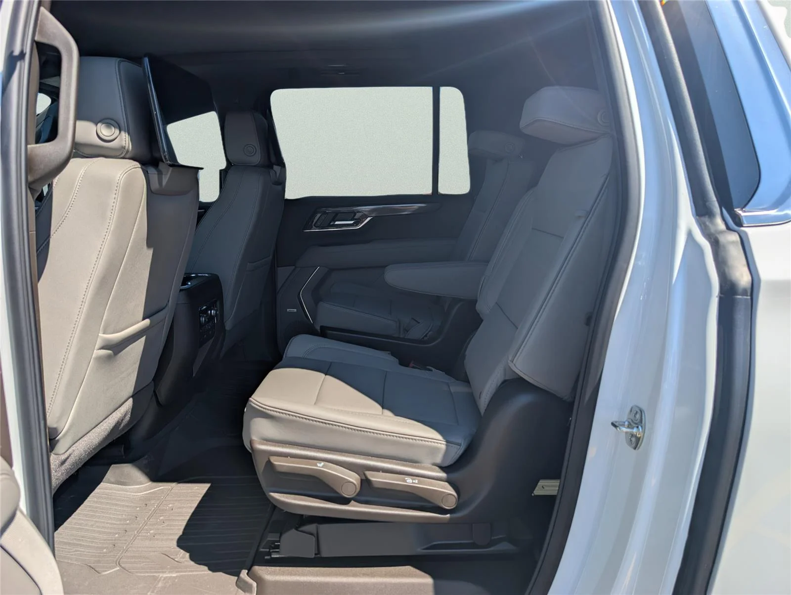 New 2026 Summit White GMC Elevation image 16