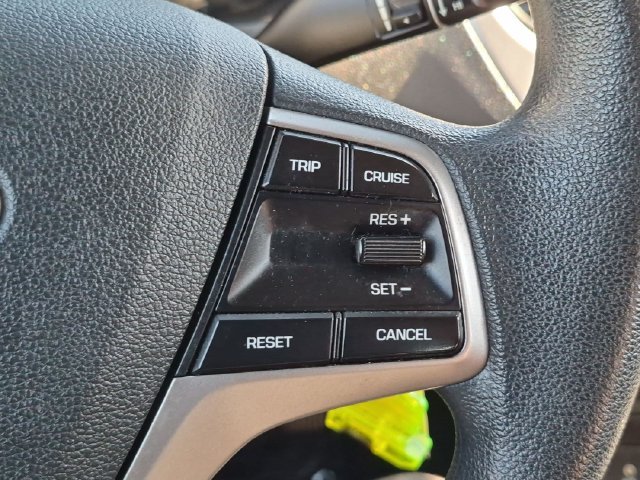 Used 2022 Gray Hyundai SE image 15