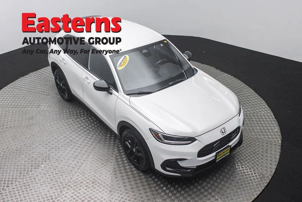 Used 2023 White Honda Sport image 3