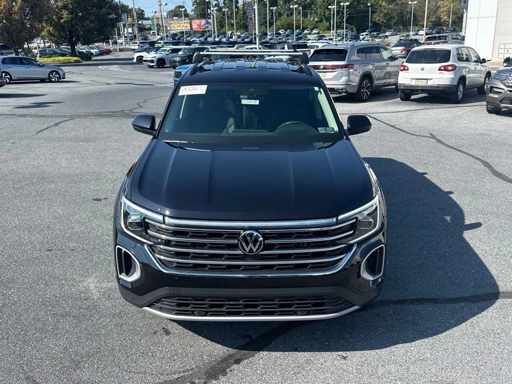 Certified Used 2024 Deep Black Pearl Volkswagen 2.0T SE w/Technology image 5