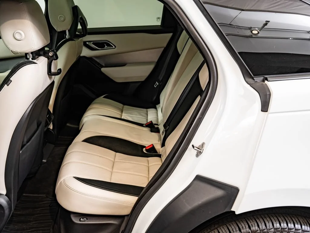Used 2023 Fuji White Land Rover R-Dynamic S MHEV image 42