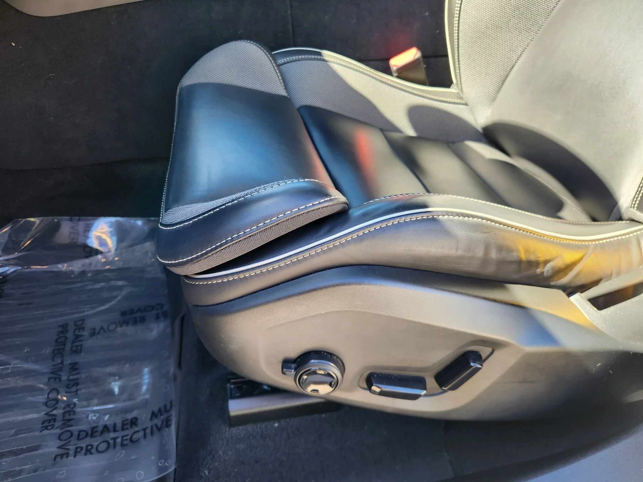 Used 2024 Silver Dawn Metallic Volvo Polestar Engineered image 17