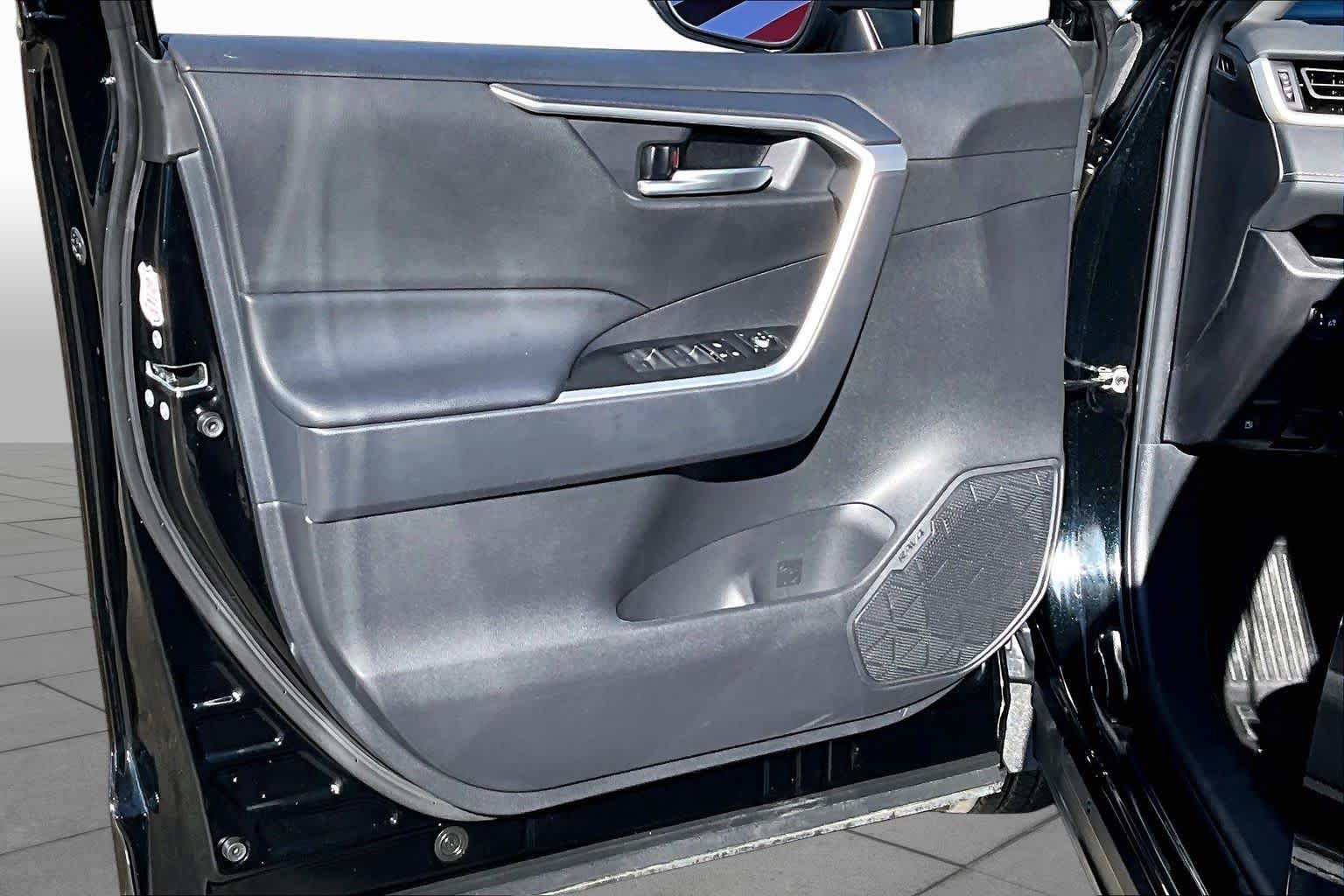 Certified Used 2025 Midnight Black Metallic Toyota Hybrid XLE image 21
