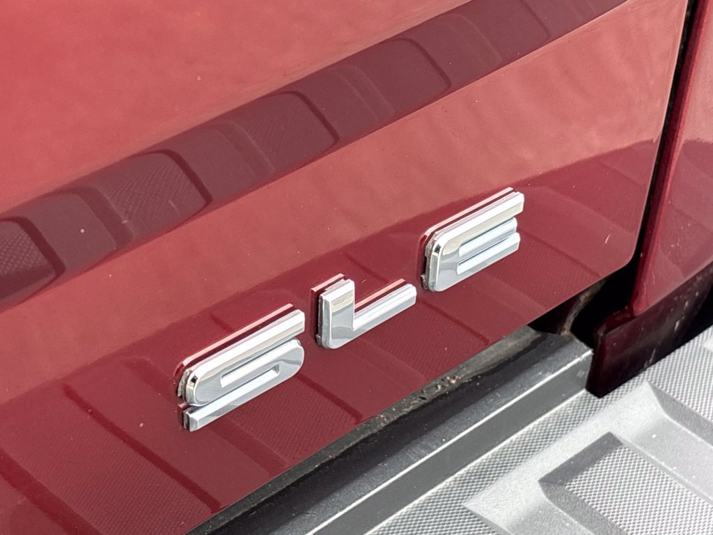 Used 2017 Red GMC SLE image 12