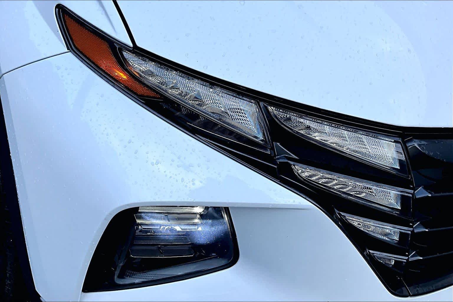 Used 2022 Quartz White Hyundai SEL image 28