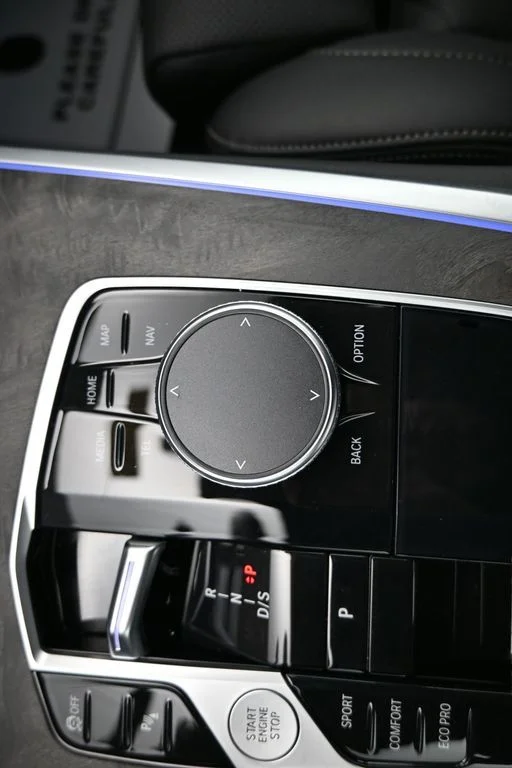 Used 2026 Black BMW sDrive40i image 21