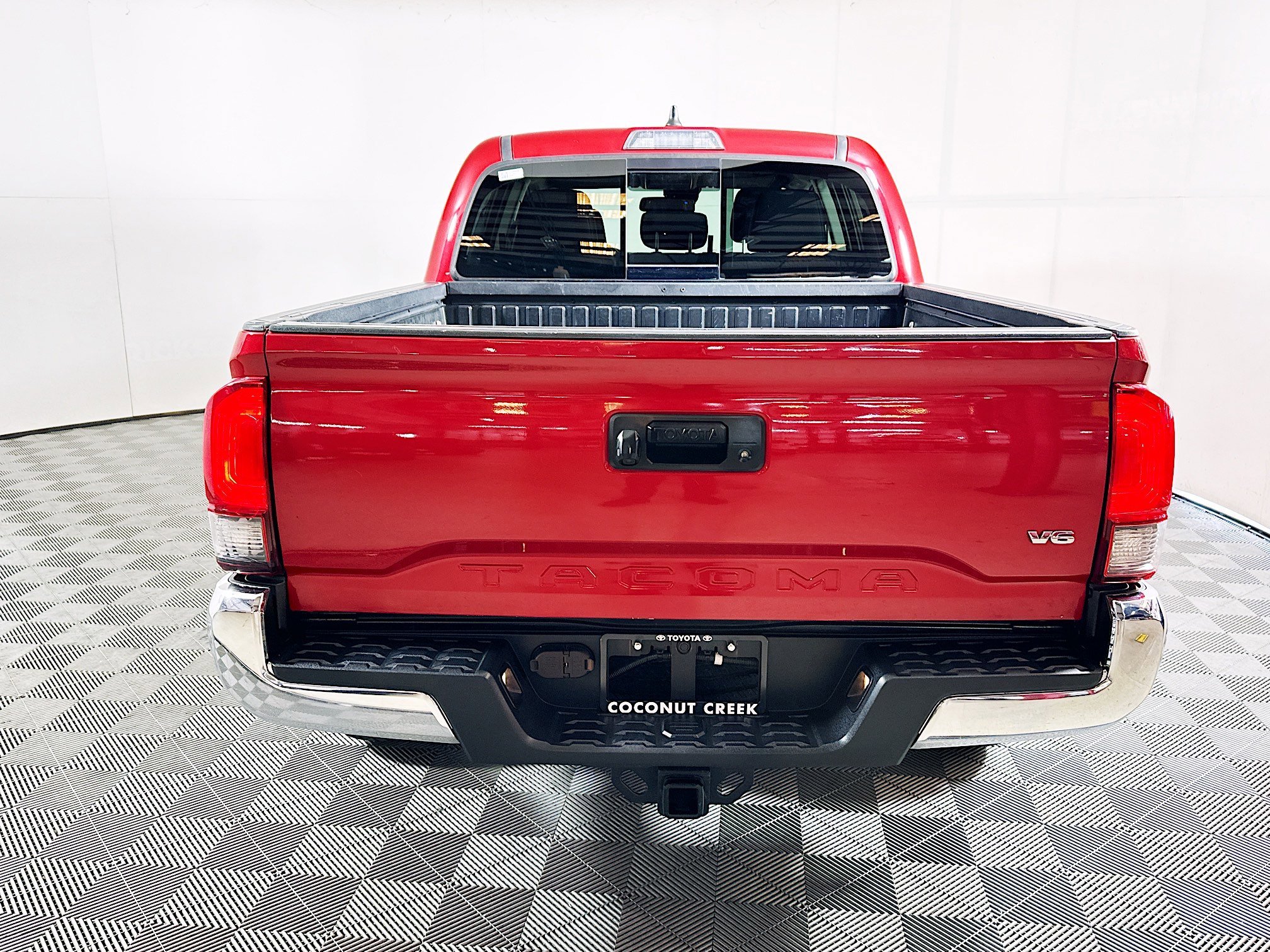 2021 Toyota Tacoma thumbnail 6