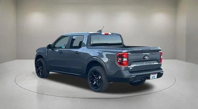 New 2025 Carbonized Gray Metallic Ford XLT image 22