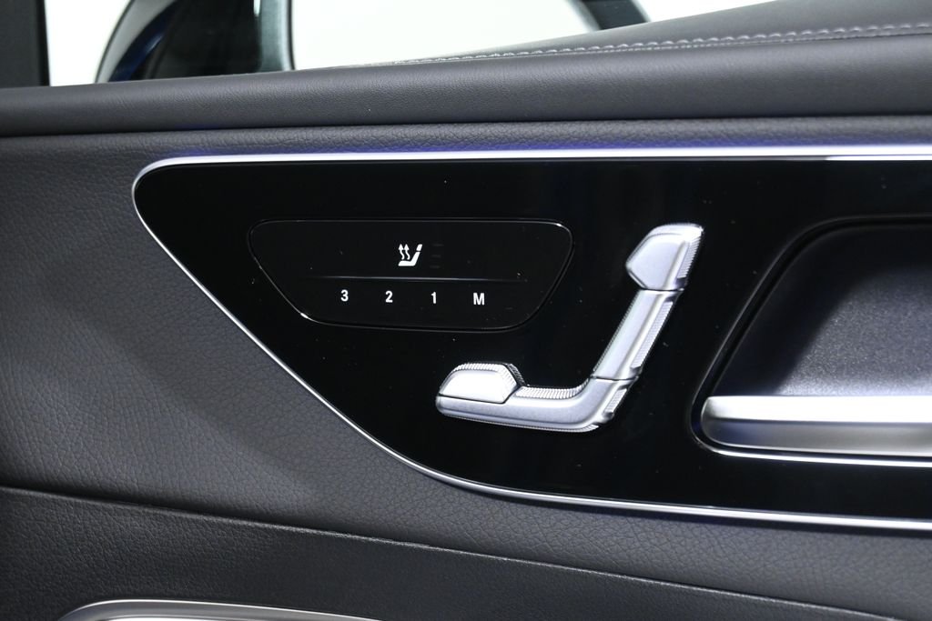 Used 2026 Starling Blue Metallic Mercedes-Benz GLC 300 image 22