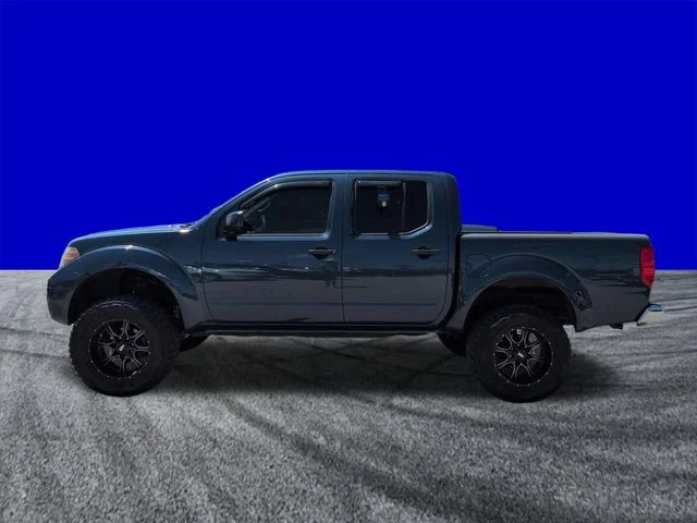 Used 2015 Arctic Blue Metallic Nissan SV image 7