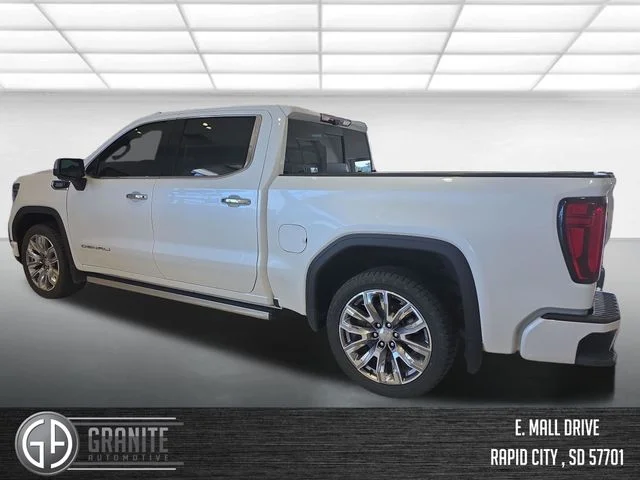 Used 2024 White GMC Denali image 4