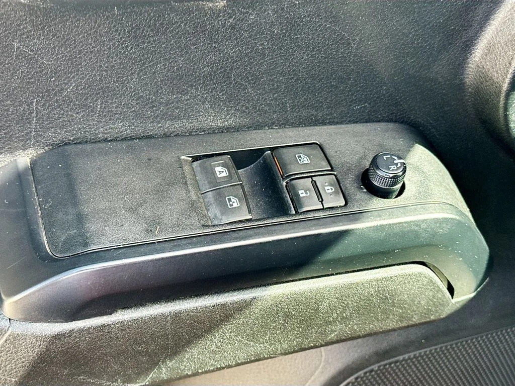 Used 2022 Red Toyota SR image 18