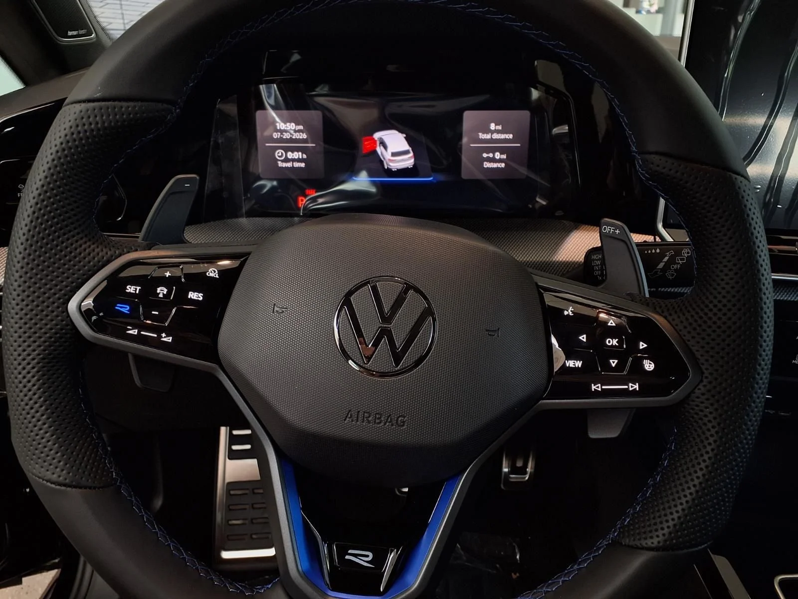 New 2026 Mythos Black Metallic Volkswagen 2.0T image 12