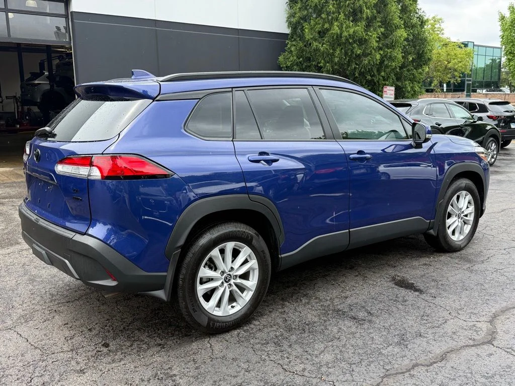 Used 2022 Blue Toyota LE image 7