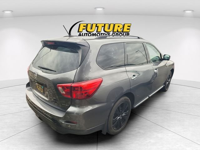 Used 2018 Gray Nissan SL image 3