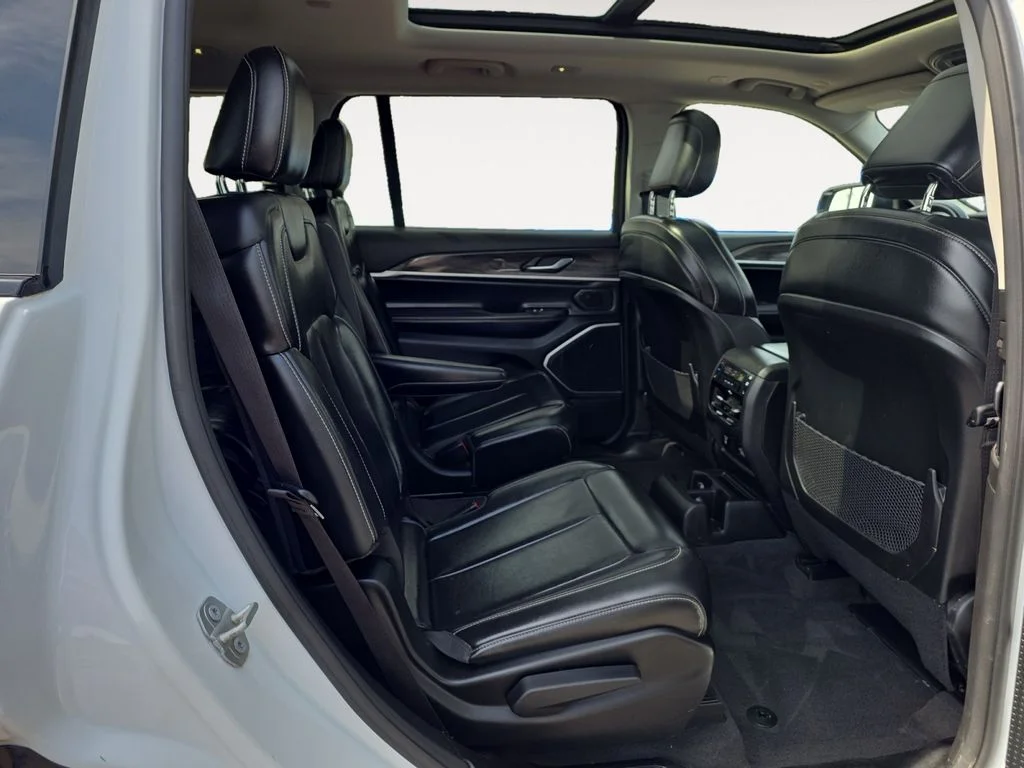 Used 2021 Bright White Clearcoat Jeep Limited image 13