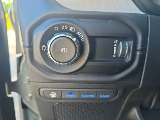 Used 2024 Gray Jeep Sahara 4xe image 25