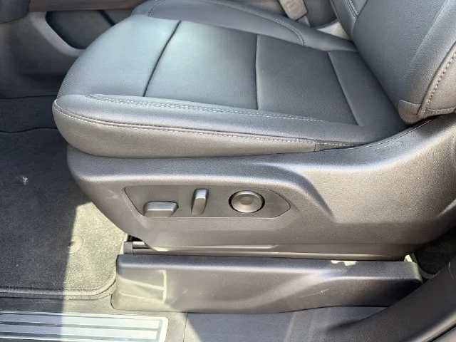 New 2026 Sterling Metallic GMC SLT image 19