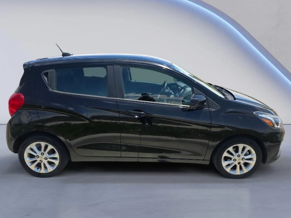 Used 2021 Mosaic Black Metallic Chevrolet 1LT image 6