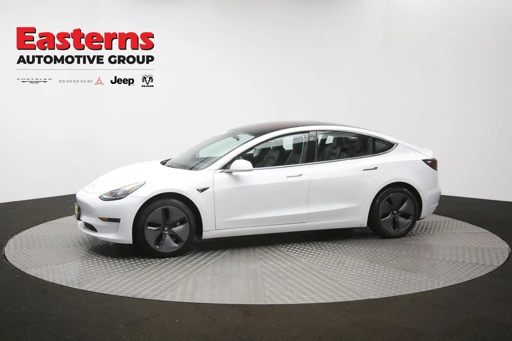 Used 2018 White Tesla Long Range image 52
